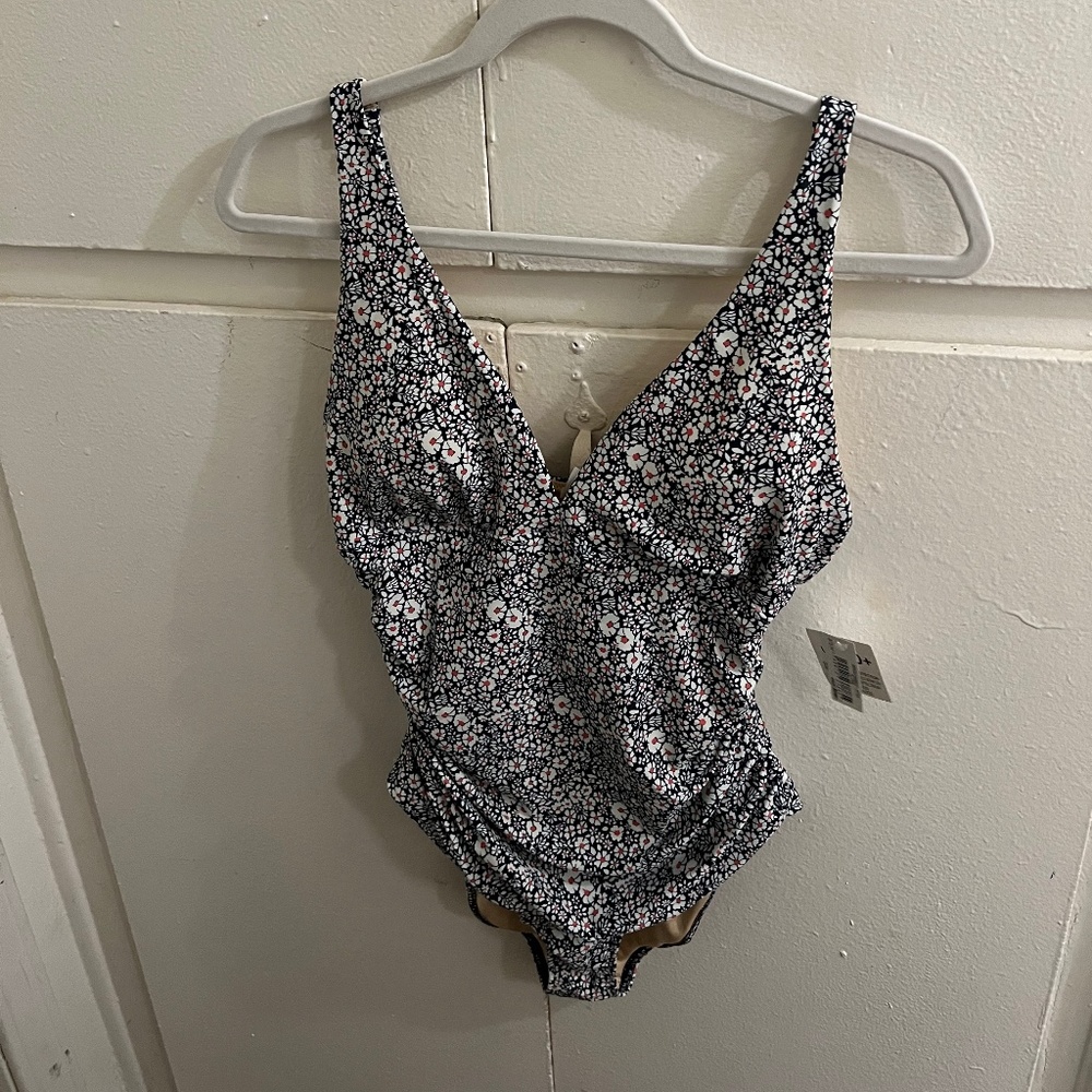 One piece swimsuit
